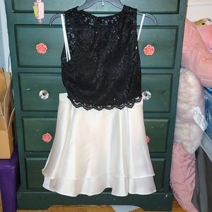 Lace 2 piece prom dress
